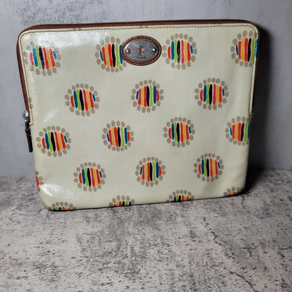 Fossil Key-Per Cosmetic Case Clutch Bag Coated Canvas Rainbow Print Tablet iPad